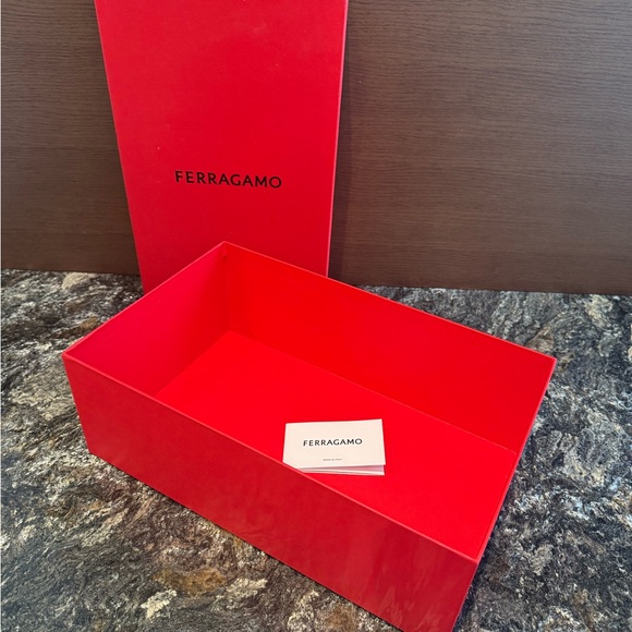 Salvatore Ferragamo Gift Box - Picture 2 of 3